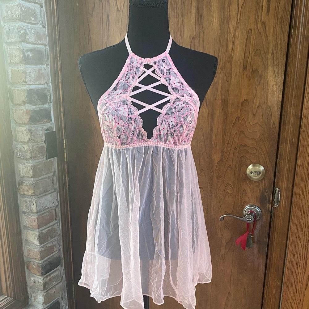 Victoria’s Secret lingerie pink teddy. Size Small